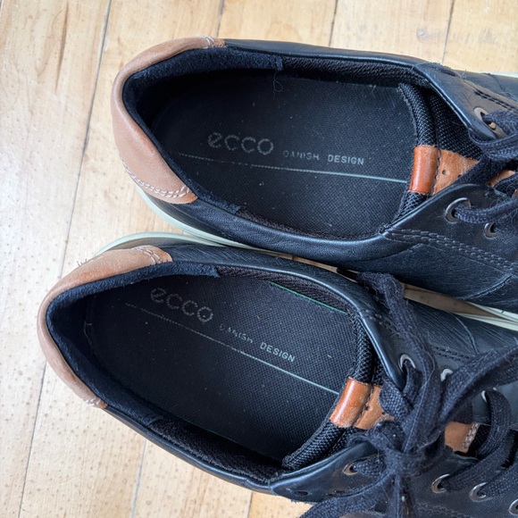 Ecco Sneakers Soft Black Leather Mens Size 44 (US size 10-10.5 ) Low Top Black - Picture 2 of 12